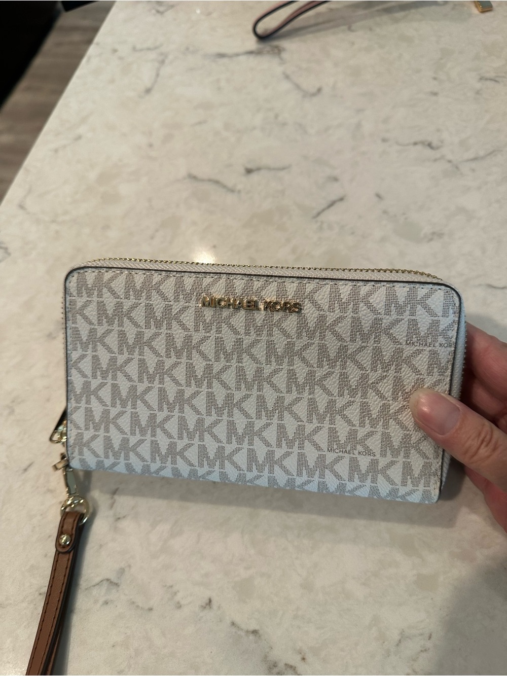 Michael Kors Signature Vanilla/Acorn Zip Phone Wallet Wristlet.